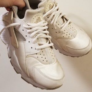 Nike Huarache Women size 8.5